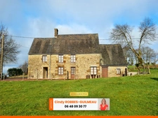 À vendre – Maison en pierre avec dépendance et grand terrain d'environ 8 400m² à Frênes (61800)