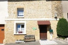MARVILLE (55600) – Maison de caractère en pierre avec activité de gîte