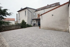 Ensemble immobilier unique aux portes du Luxembourg.