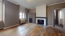 À vendre, ensemble immobilier comprenant une maison d'habitation de caractère et 6 appartements en location.