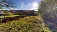 IRÉ-LE-SEC – Maison de caractère, 4 chambres, mezzanine, jardin et garage – DPE B