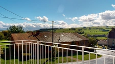 Thonne-le-Thil – Du charme, de l’espace et une terrasse plein sud avec vue sur la vallée