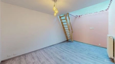 IRÉ-LE-SEC – Maison de caractère, 4 chambres, mezzanine, jardin et garage – DPE B