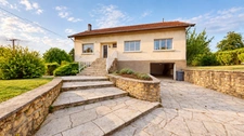 CHARENCY VEZIN (54)MAISON FAMILIALE DE 128 M² – 4 CHAMBRES – TERRAIN ARBORÉ DE 3 573 M² – NOMBREUSES ANNEXES 