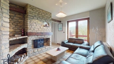 À vendre, en exclusivité, proche de la Belgique et du Luxembourg, une maison individuelle de 136.75 m² habitable (6 pièces) sur un grand terrain de 2204 m² ! Ce bien est proposé à la vente via un APP