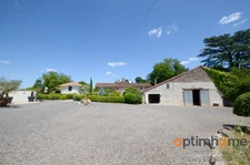 🌿Charmante et Propriété Atypique à Vendre à Nanteuil-en-Vallée🌿