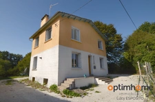 ? Charmante maison familiale de 4 chambres avec grand jardin & vue imprenable – Chasseneuil-sur-Bonnieure, Charente ?