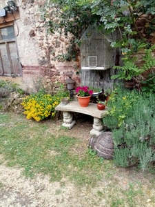 Propriété de 4 chambres au bord de la rivière à vendre