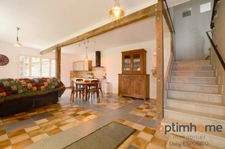 Propriété de 4 chambres au bord de la rivière à vendre