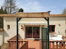 Beau camping avec maison d'habitation et 7.8ha de terrain 
