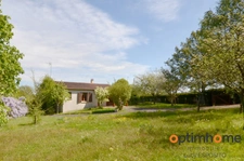Belle maison Sous-Sol avec jardin seulement 2 minutes du village