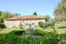 Charmante maison de campagne à Ambernac – Un véritable havre de paix prêt à vous accueillir ! 🌿✨