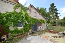 🏡 Charmante maison en pierre avec dépendance à rénover – Cœur de Saint-Laurent-de-Céris (Charente) 🌿✨