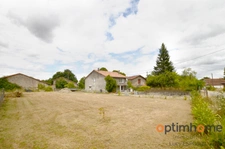 🏡 Maison Unique à Vendre dans un Hameau Tranquille – Ambernac, Charente 🌳