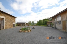 🏡 Charmante Ferme à Vendre 4 chambres 9,164 m² terrain – Cherves-Châtelars, Charente 