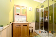 Belle maison avec 8 chambres dans un village pittoresque