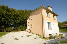 ? Charmante maison familiale de 4 chambres avec grand jardin & vue imprenable – Chasseneuil-sur-Bonnieure, Charente ?