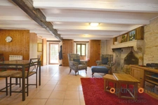 🏡 Charmante Maison en Pierre avec Gîte, Grand Jardin & Piscine à Turgon, en Charente ☀️🌳