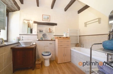 🏡 Charmante Grange Rénovée à Verneuil, Charente !