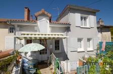 🏡 Charmante maison de village exposée plein sud avec magnifique jardin de cour – Chabanais (16) 🌳☀️