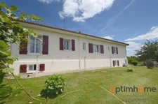 🏡 Propriété exceptionnelle avec étang privé sur plus de 1,7 hectare – Mazerolles, Charente 🌳🦆