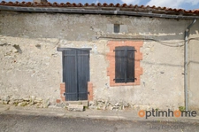 🏡 Charmante maison en pierre avec dépendance à rénover – Cœur de Saint-Laurent-de-Céris (Charente) 🌿✨