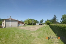 🏡 Projet de rénovation avec 2 595 m² de terrain au cœur de la campagne charentaise – Alloue 🌳