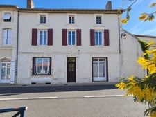 🏡 Maison de caractère aux multiples possibilités – Cœur de Saint-Laurent-de-Céris