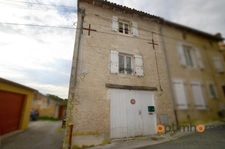 🏡 Maison en pierre au cœur du Ruffec historique
