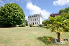 🏡 Élégante Maison de Maître avec piscine chauffée et parc paysager – Saulgond, Charente 🌳✨