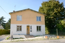 ? Charmante maison familiale de 4 chambres avec grand jardin & vue imprenable – Chasseneuil-sur-Bonnieure, Charente ?
