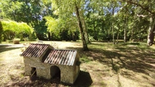 Propriété de 4 chambres au bord de la rivière à vendre