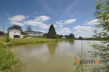 🏡 Propriété exceptionnelle avec étang privé sur plus de 1,7 hectare – Mazerolles, Charente 🌳🦆