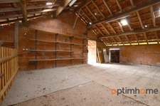 Propriété de 4 chambres au bord de la rivière à vendre