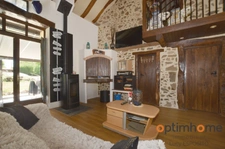 🏡 Charmante Grange Rénovée à Verneuil, Charente !