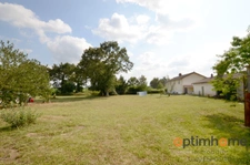 Maison en pierre avec 4 chambres et terrain sur AVAILLES LIMOUZINE 