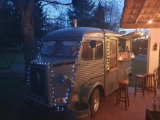 Beau camping avec maison d'habitation et 7.8ha de terrain 