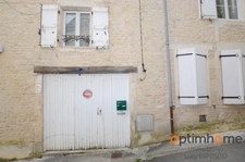 🏡 Maison en pierre au cœur du Ruffec historique