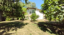 Propriété de 4 chambres au bord de la rivière à vendre