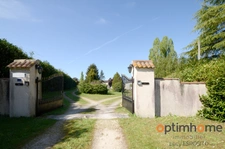  🏡 Maison de caractère avec gîte dans le parc d'un château historique - Charroux (86)