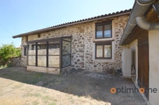 🏡 Charmante Grange Rénovée à Verneuil, Charente !