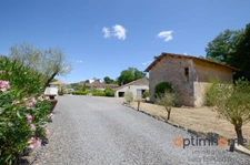 🌿Charmante et Propriété Atypique à Vendre à Nanteuil-en-Vallée🌿