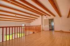 Bourg de Saint-pierre d'Oléron, proche commodités  sur terrain 1300m²: maison 6 chambres  + 2 studios indépendants et 2 garages 