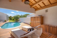 Villa de plain-pied — 174 m² — 4 Chambres - Piscine chauffée - Le Château-d'Oléron