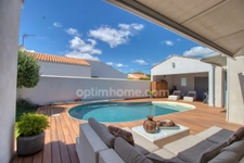 Villa de plain-pied — 174 m² — 4 Chambres - Piscine chauffée - Le Château-d'Oléron