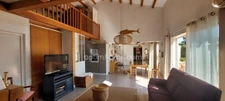 Bourg de Saint-pierre d'Oléron, proche commodités  sur terrain 1300m²: maison 6 chambres  + 2 studios indépendants et 2 garages 