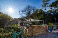 Saint-Pierre d'Oléron. Côte ouest, à 2 pas de la plage: maison 4 chambres sur jardin arboré 1300m² 