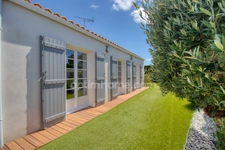 Villa de plain-pied — 174 m² — 4 Chambres - Piscine chauffée - Le Château-d'Oléron