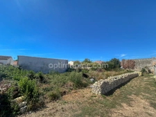 Maison à vendre 4 pièces, au cœur de Sainte-Marie-de-Ré – Parcelle de 1 200 m² avec dépendances en pierre MARIE DE RE (17)