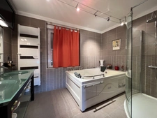 Dpt Gard (30), à vendre ALES maison P5 de 210 m² - Terrain de 1 700,00 m² 